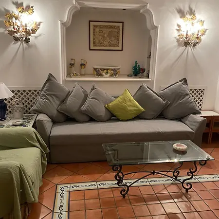 Apartment House On The Curve, Capri *